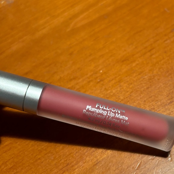 Buxom Full On Plumping Lip Matte GNO - Picture 8 of 15